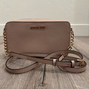Pink Michael Kors Jet Set Cross-body